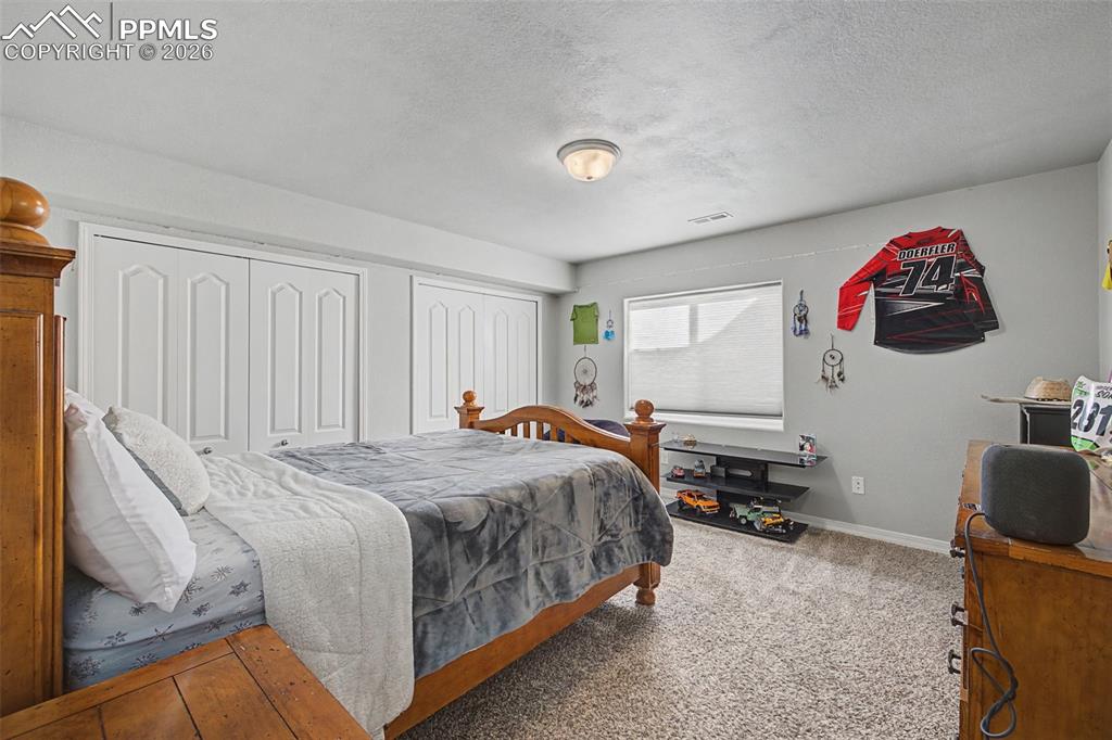 Image 37 of 47: Bedroom