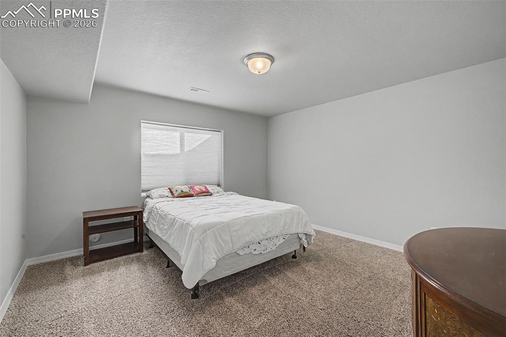 Image 39 of 47: Bedroom