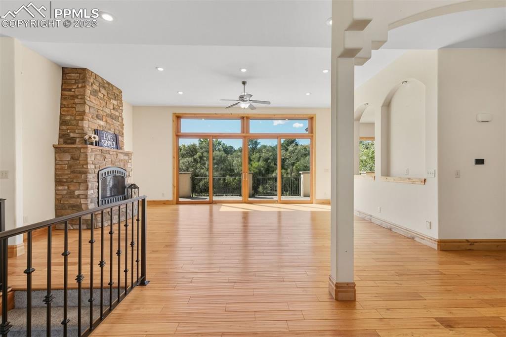 Image 11 of 50: Living Room