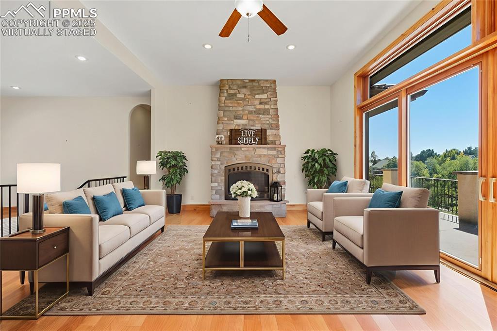 Image 7 of 50: VIRTUALLY STAGED