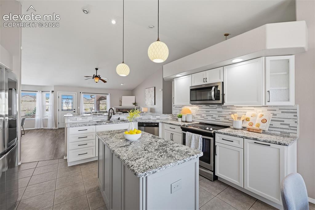 Image 11 of 42: Kitchen
