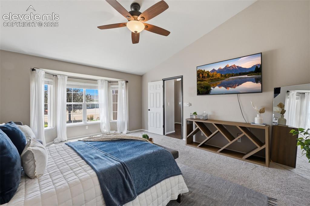 Image 17 of 42: Bedroom