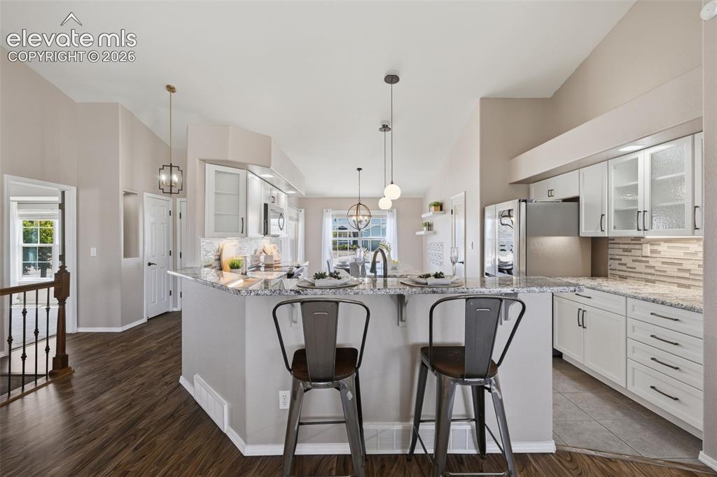 Image 9 of 42: Kitchen