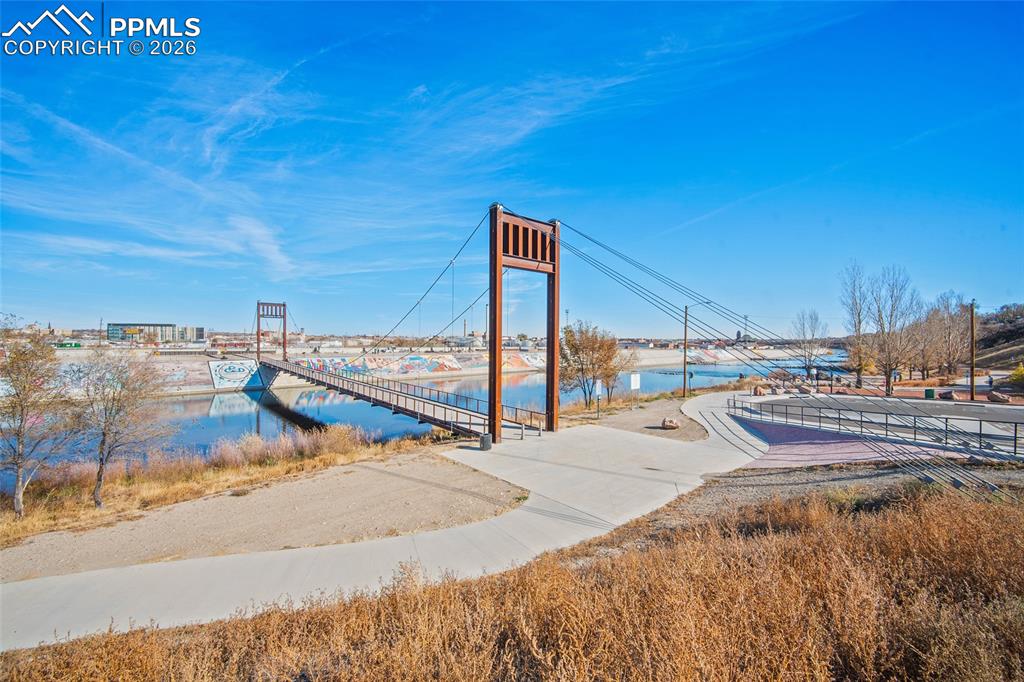 Image 17 of 27: Dock