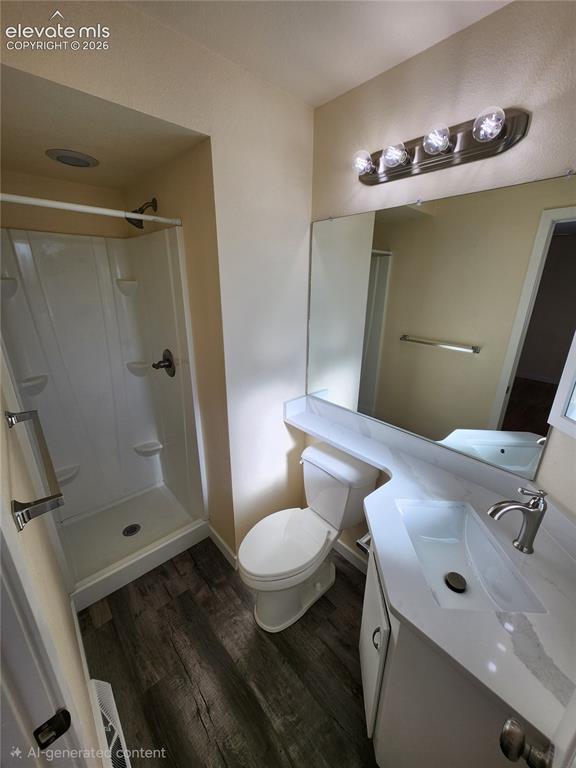 Image 23 of 29: Bathroom