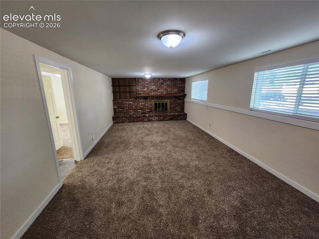 Image 26 of 29: Family Room