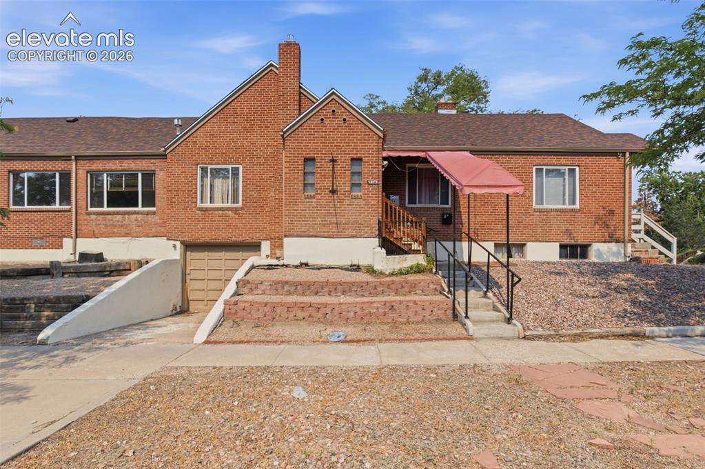 Image 3 of 9: Front of Structure