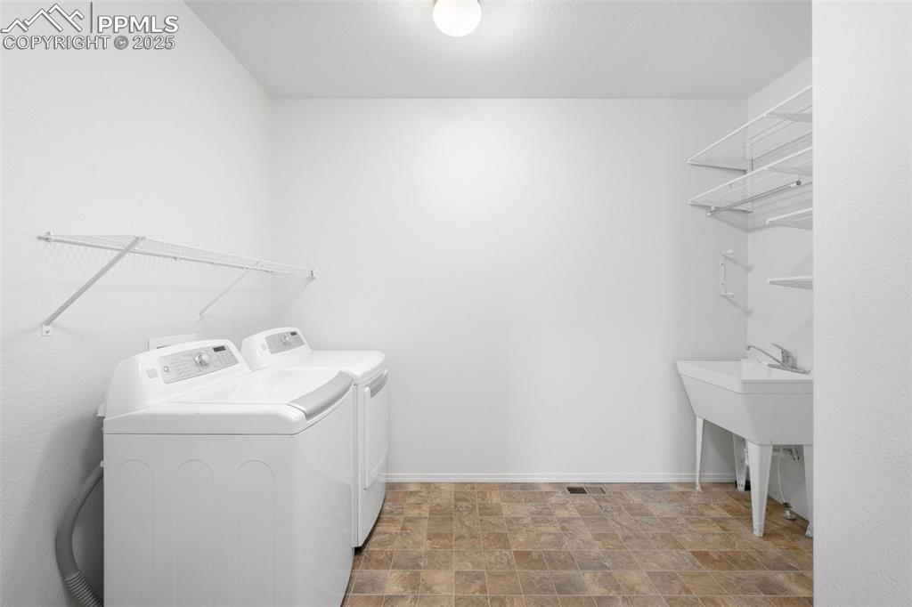 Image 20 of 37: Laundry/mudroom