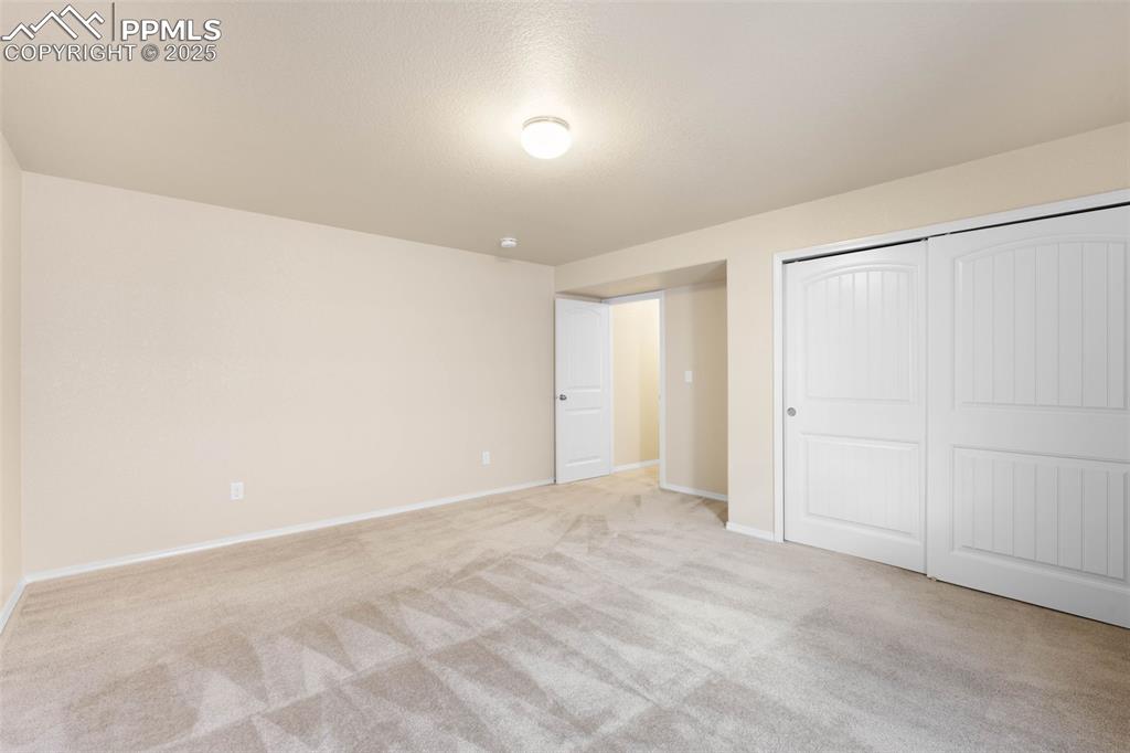 Image 29 of 37: Basement bedroom #2