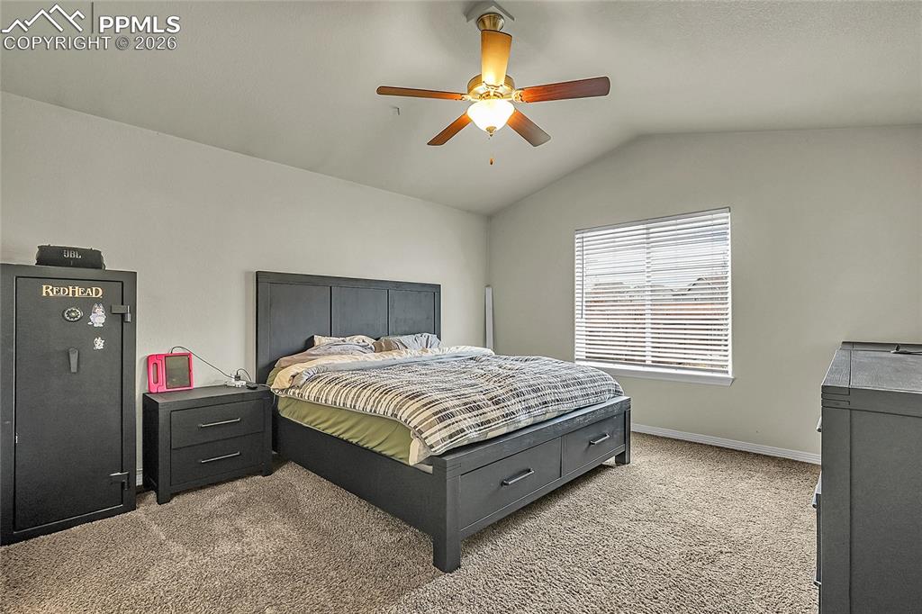 Image 9 of 29: Bedroom