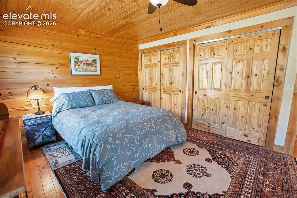 Image 8 of 24: Master Bedroom