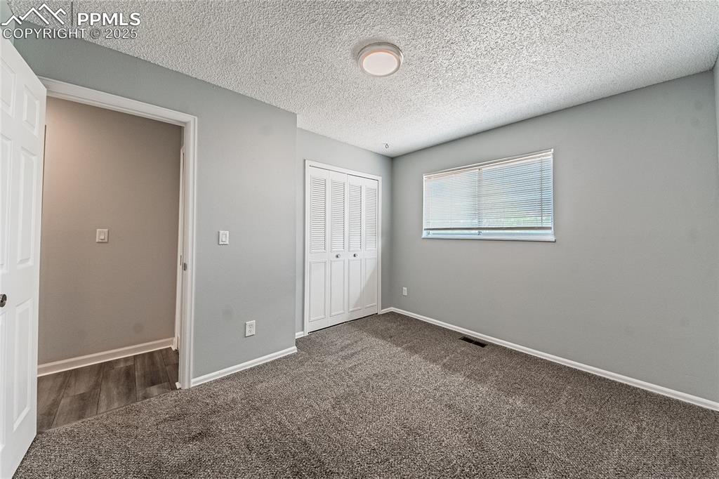 Image 19 of 42: Bedroom