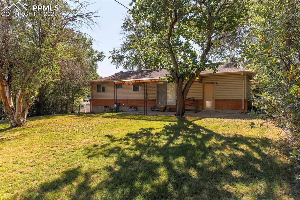 Listing 5327378, Image 2 of 14