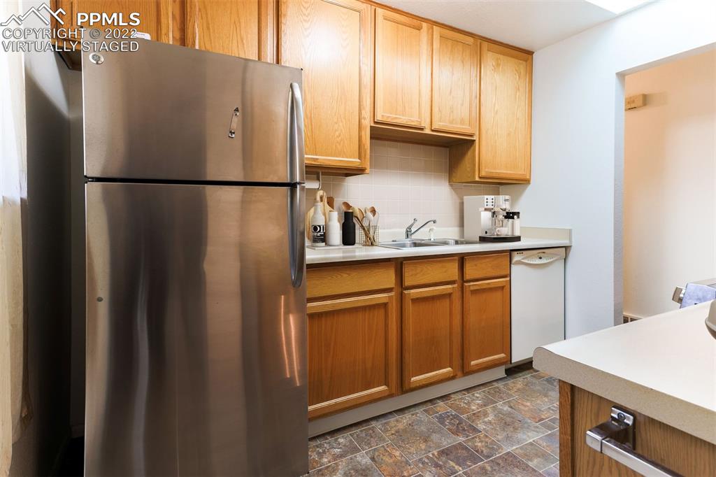 Listing 5327378, Image 9 of 14