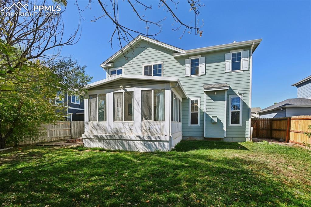 Image 21 of 21: Back of Structure