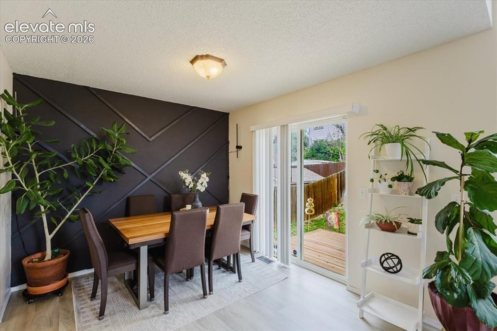 Image 10 of 44: Dining Area