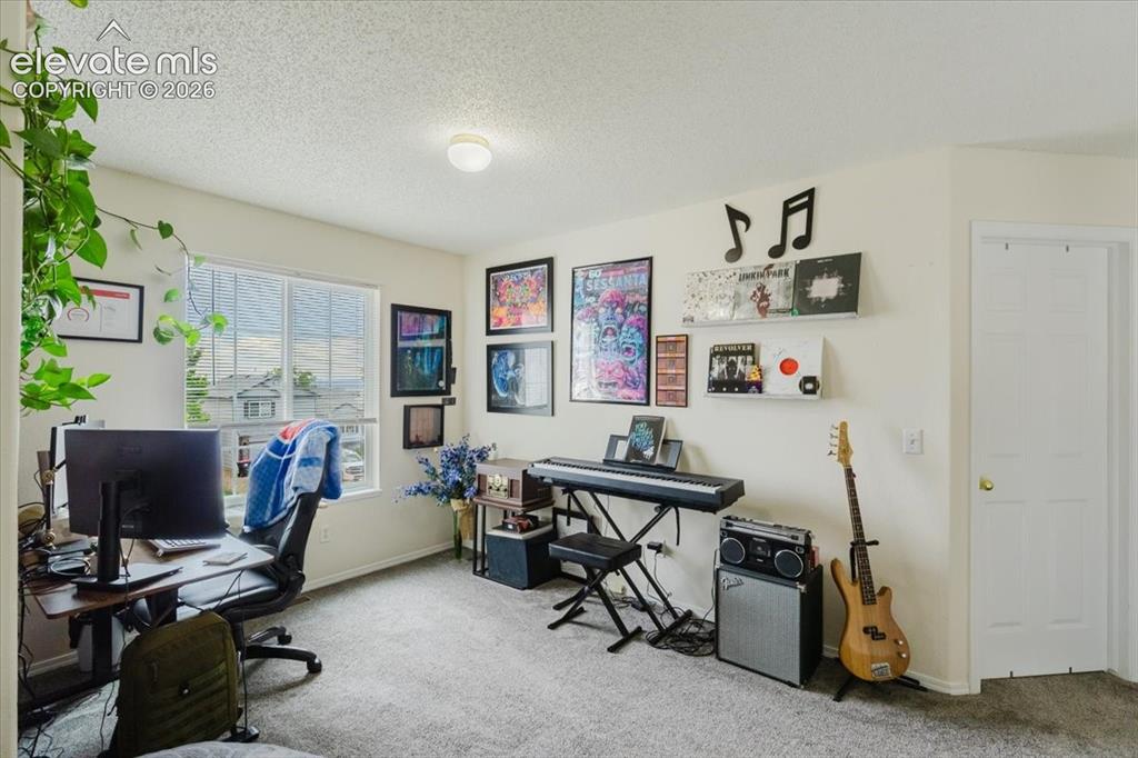Image 19 of 44: Loft