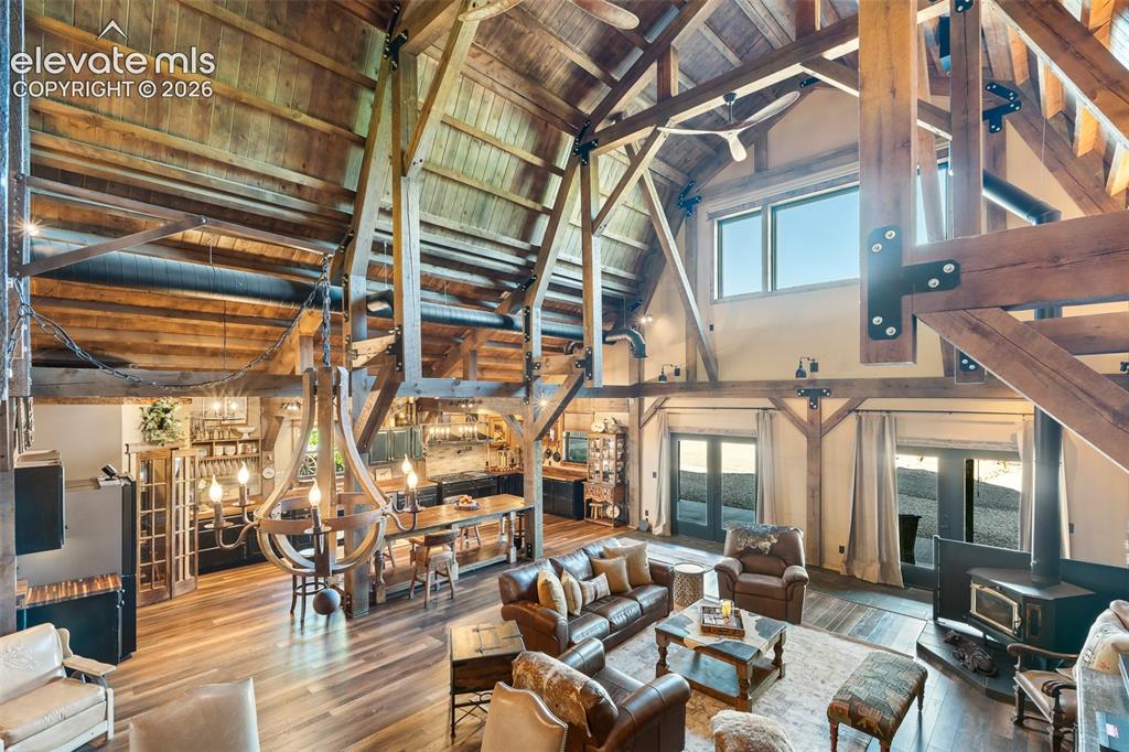 Image 9 of 50: Living Room