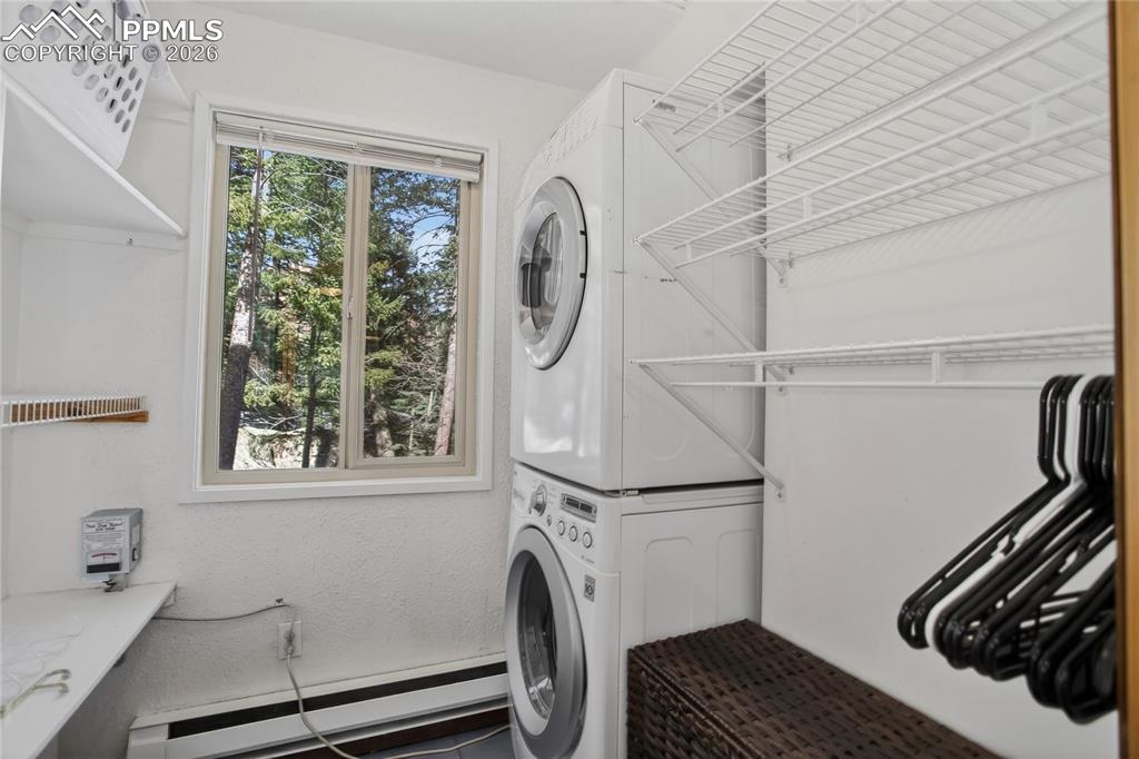 Image 40 of 50: Lower level laundry.