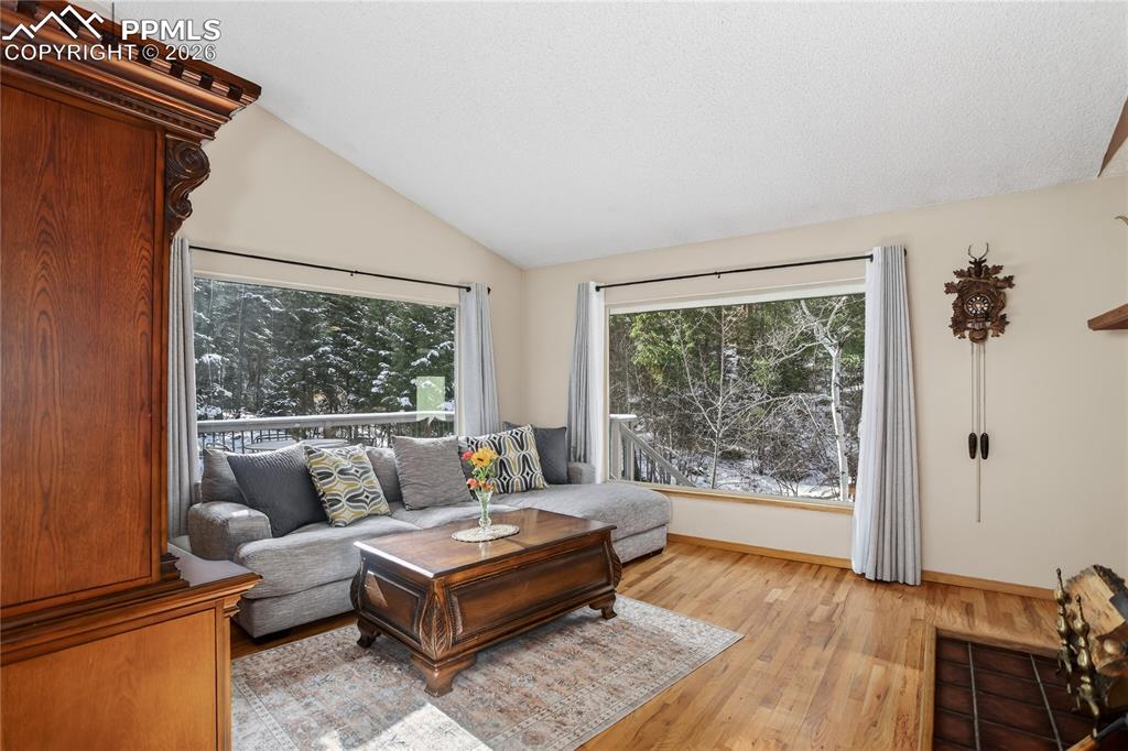 Image 5 of 50: Main level living room.