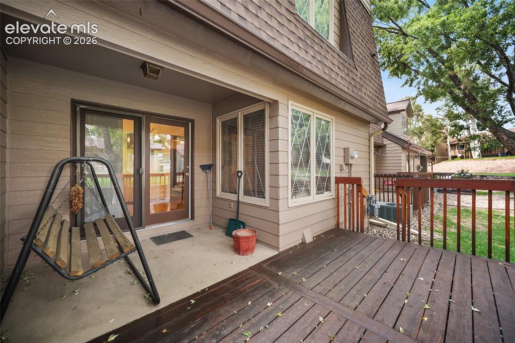 Image 10 of 33: Deck
