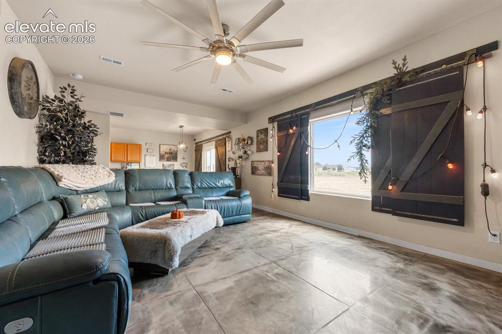 Image 7 of 40: Living Room