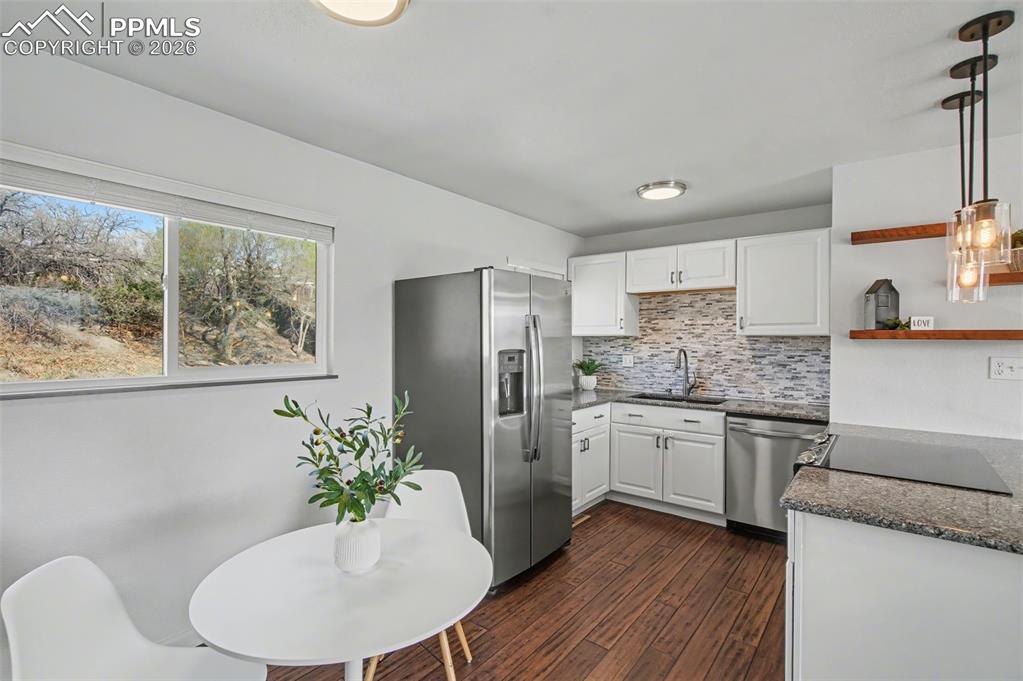 Image 11 of 38: No Description Available