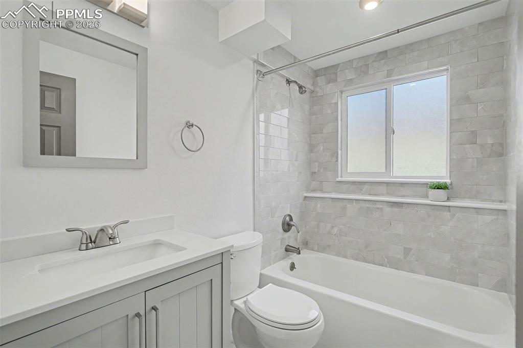 Image 22 of 38: No Description Available