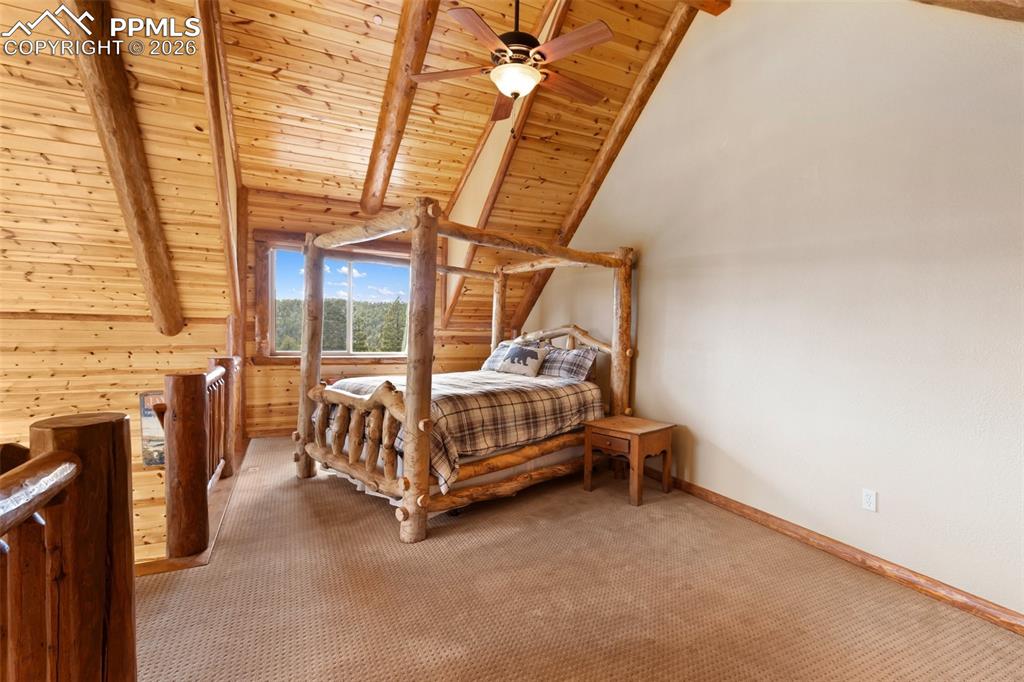 Image 26 of 49: Bedroom