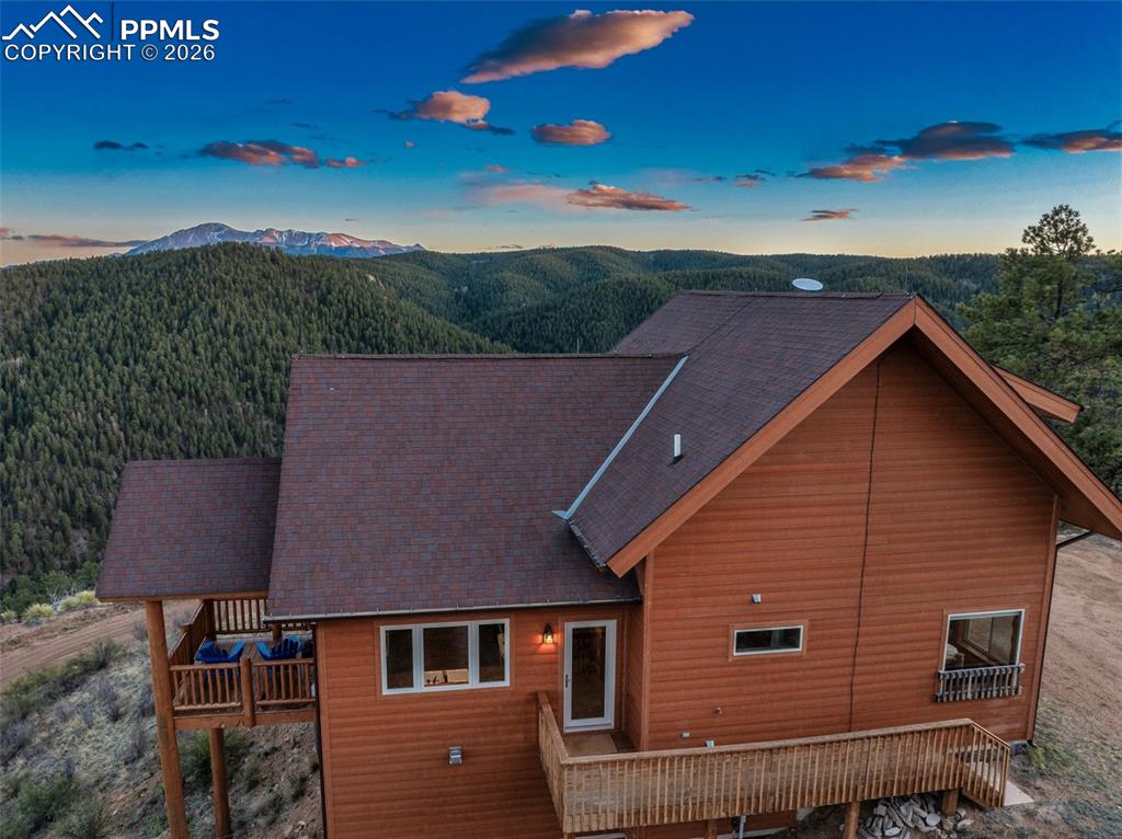 Image 37 of 49: Back of Structure