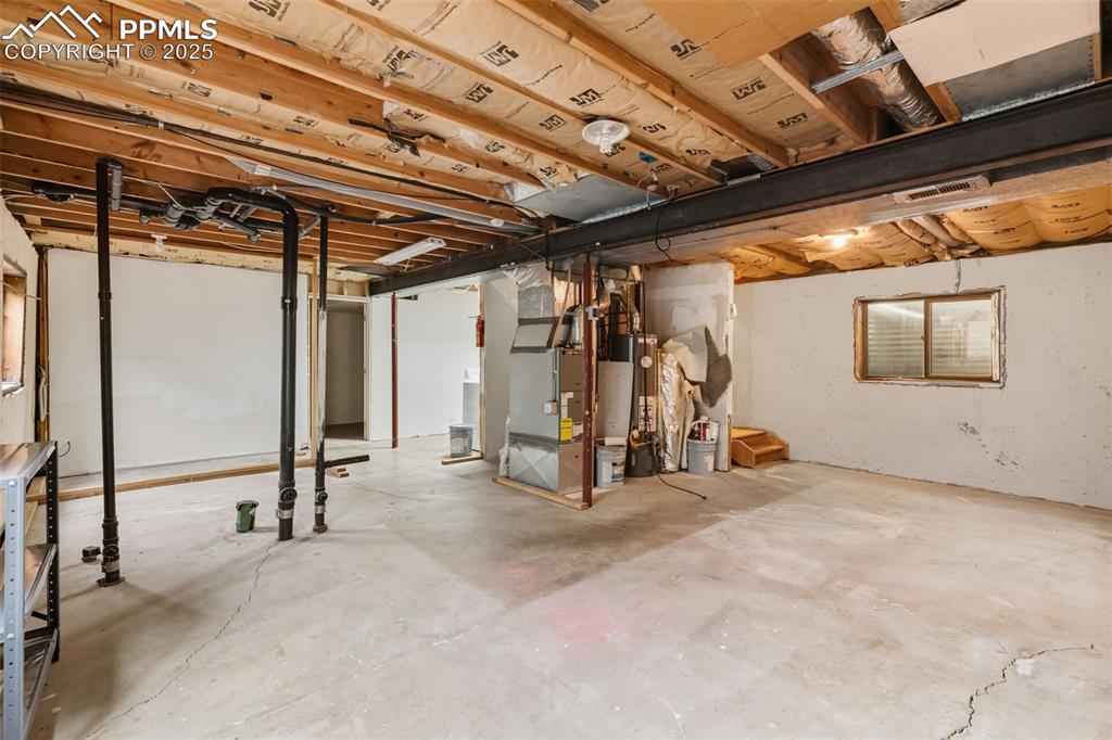 Image 29 of 35: Basement