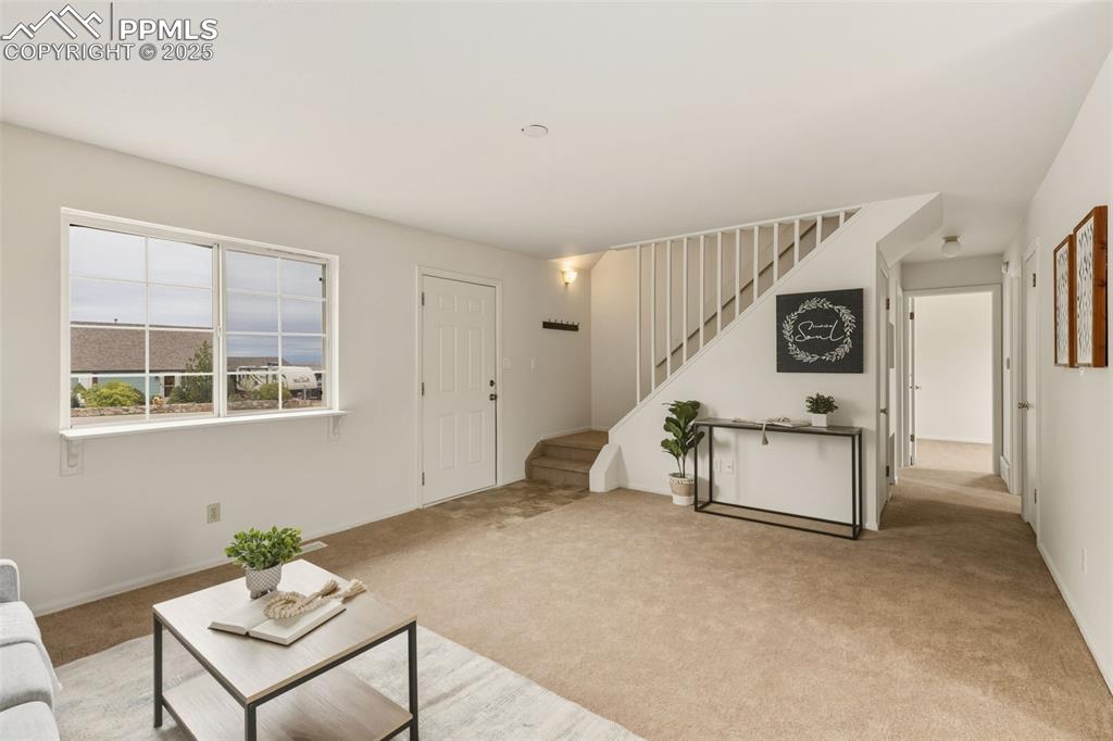 Image 5 of 35: Living Room