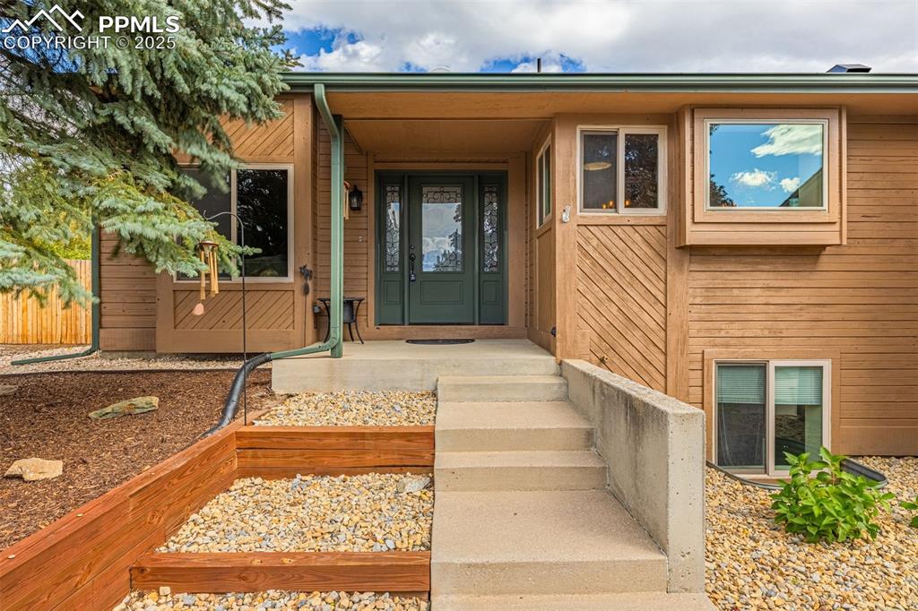 Image 2 of 36: Entry