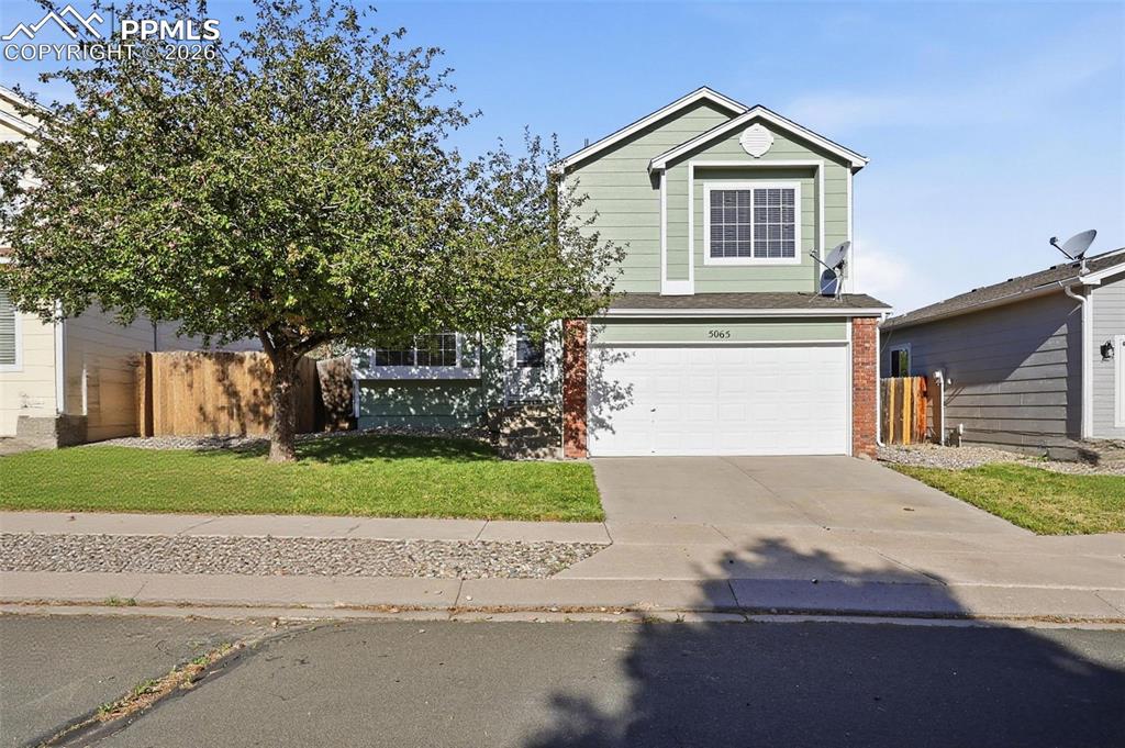 Image 1 of 36: Front of Structure