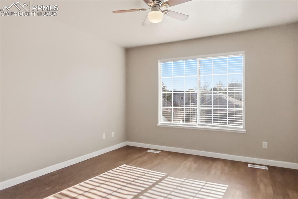 Image 12 of 36: Bedroom