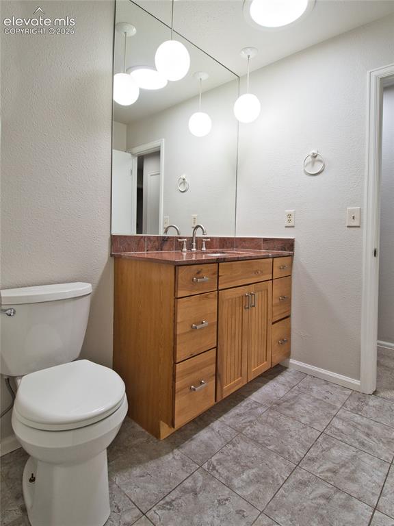 Image 17 of 28: Bathroom