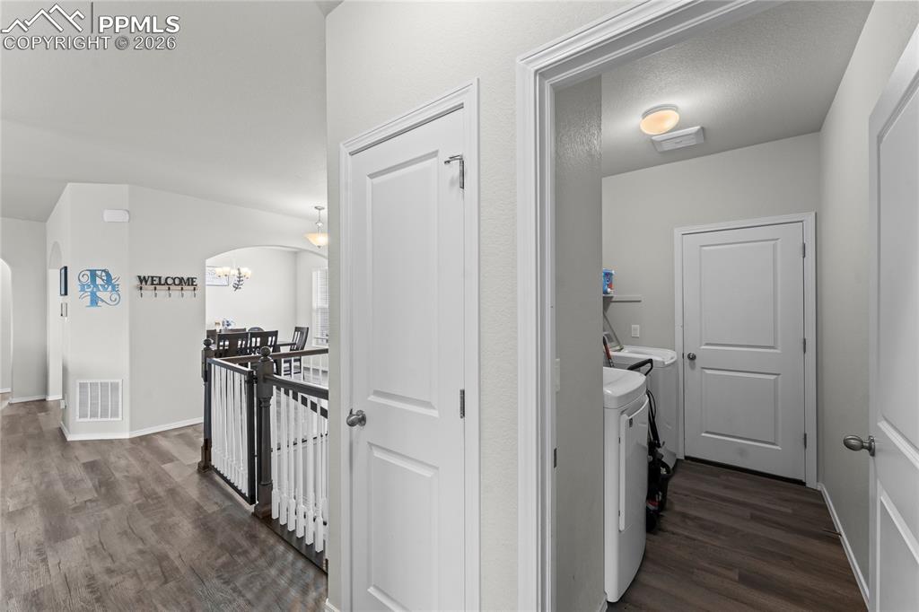 Image 25 of 48: Laundry