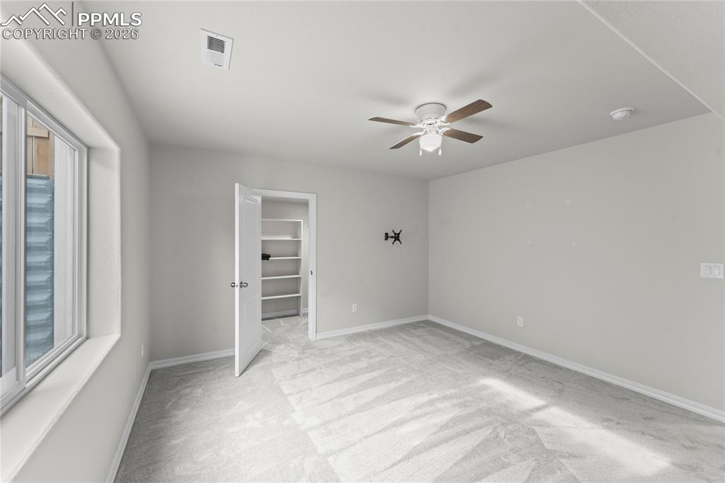 Image 35 of 48: Bedroom