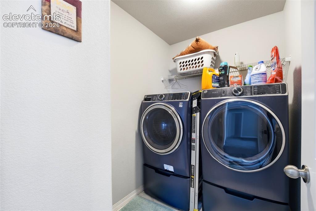 Image 24 of 48: Laundry