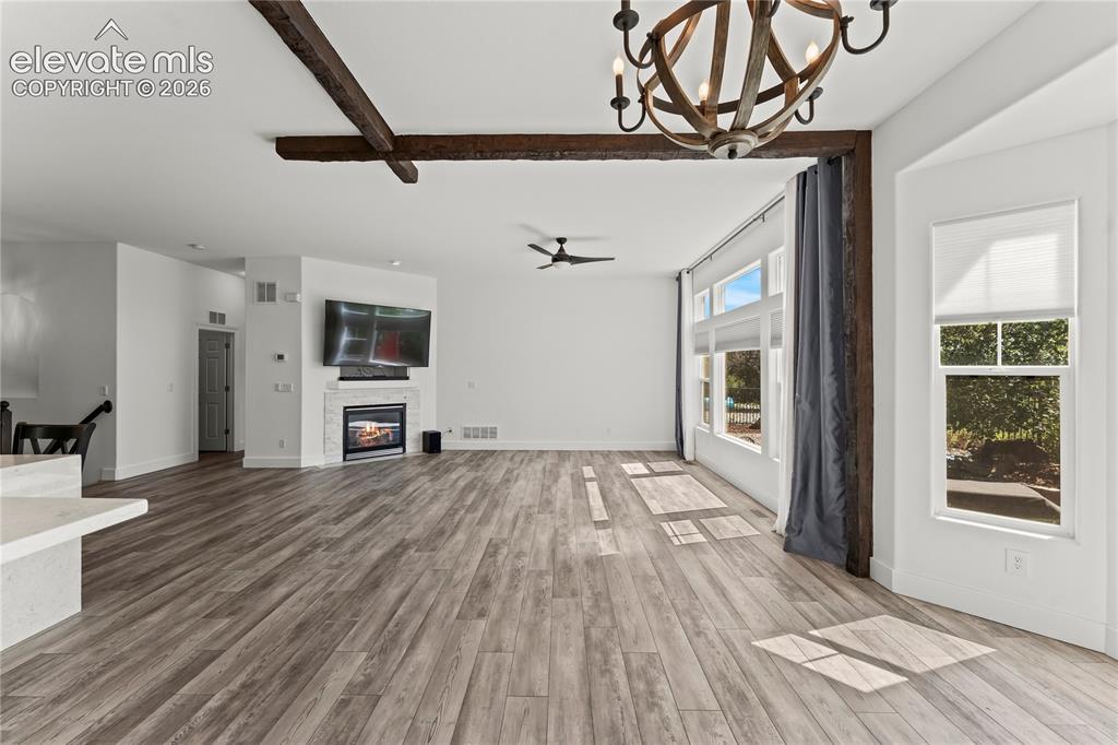Image 15 of 46: Living Room