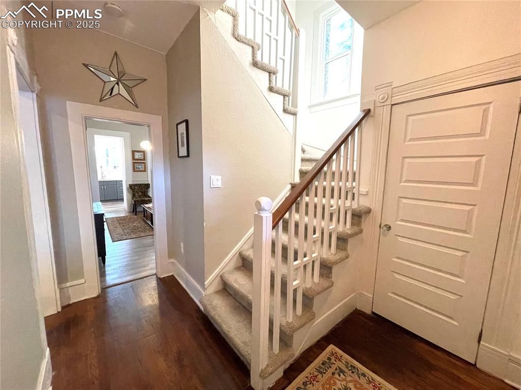 Image 4 of 25: Other