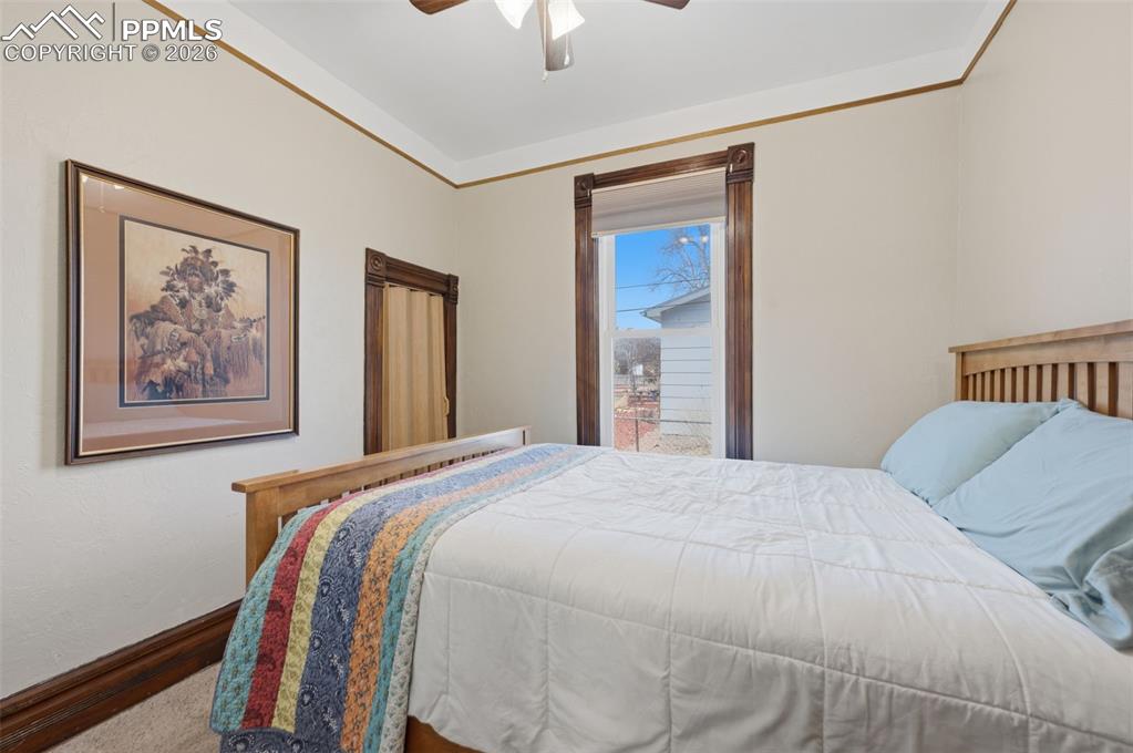 Image 16 of 31: Bedroom