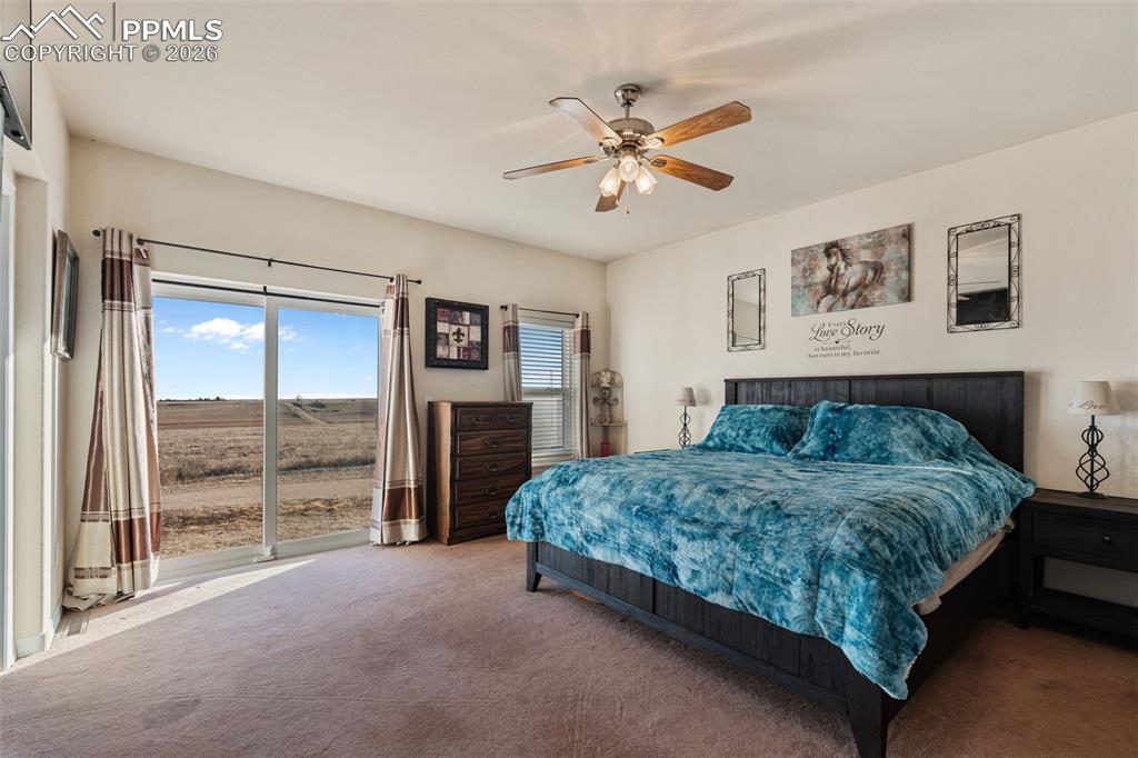 Image 21 of 47: Bedroom