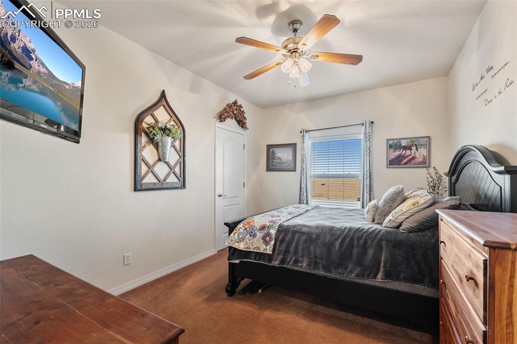 Image 31 of 47: Bedroom