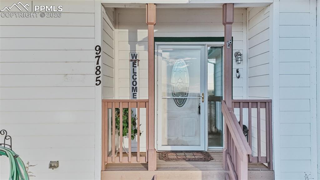 Image 5 of 47: Entry