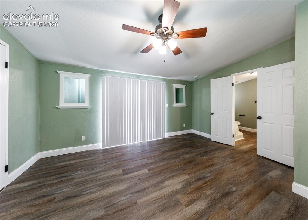 Image 17 of 26: master bedroom 