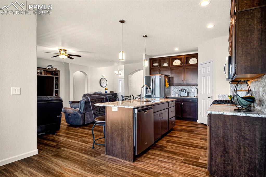 Image 10 of 43: Kitchen