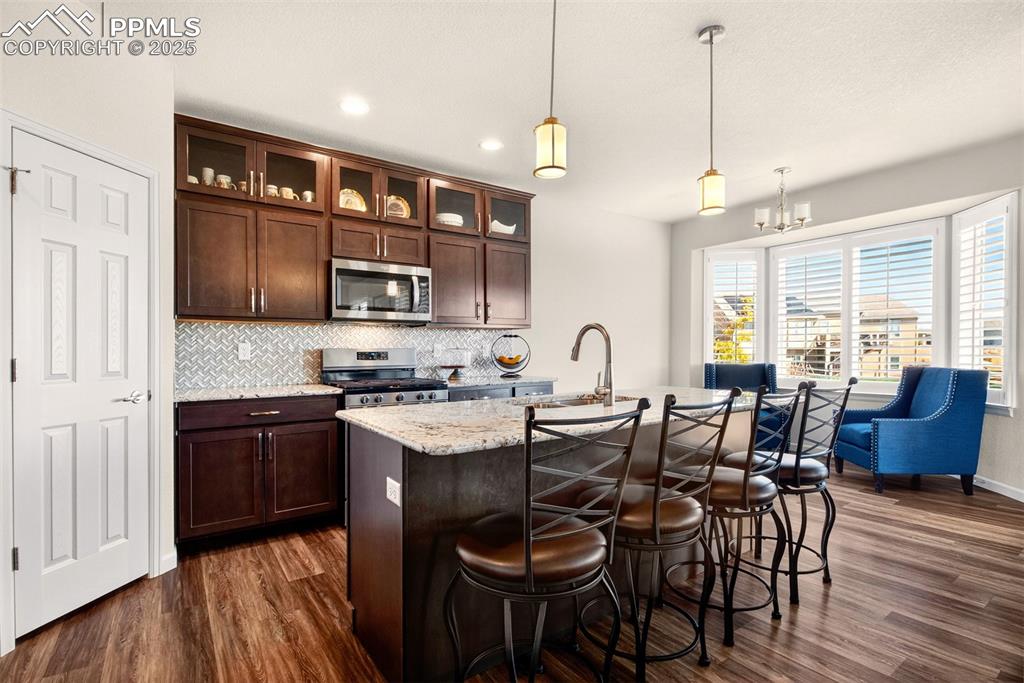 Image 13 of 43: Kitchen