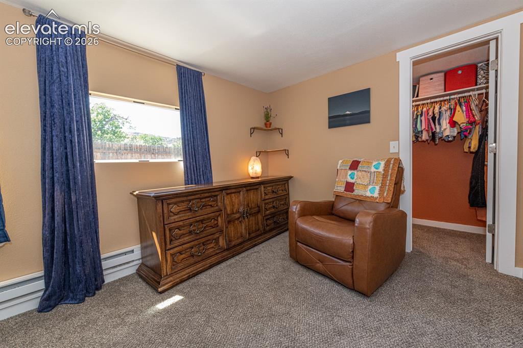 Image 12 of 28: Sitting Room