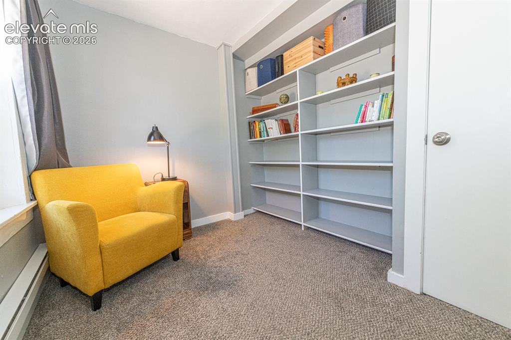 Image 5 of 28: Sitting Room